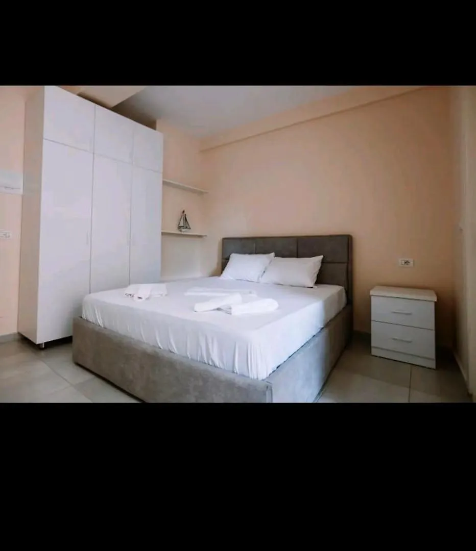 Sheshi Willson Great Studio 1 Tirana Apartment